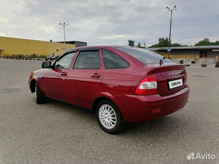 LADA Priora 1.6 МТ, 2008, 200 230 км