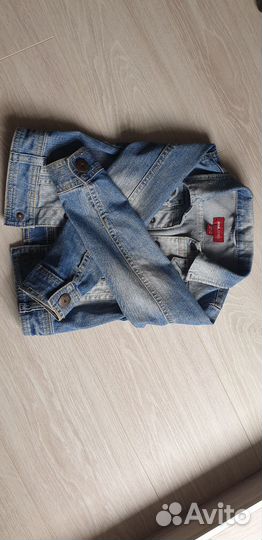 Куртка джинсовая