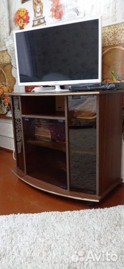 Тумба под телевизор