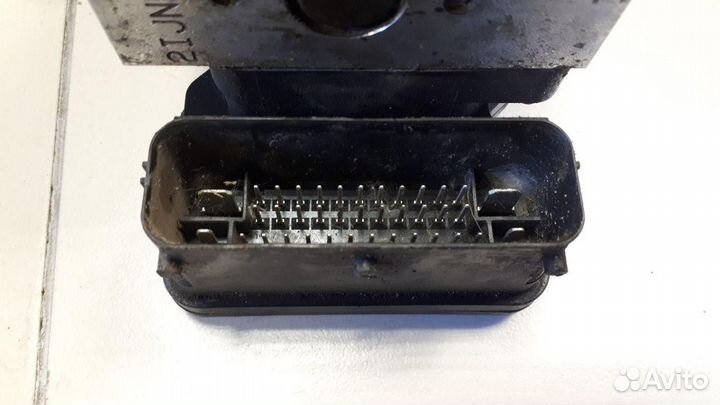 Блок ABS (насос) Hyundai Solaris