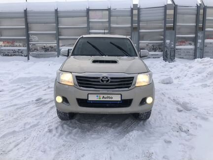 Toyota Hilux 3.0 AT, 2012, 250 000 км