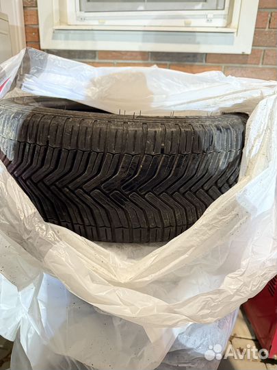 Michelin CrossClimate 225/45 R17 94