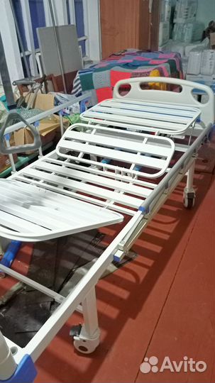 Медицинская кровать