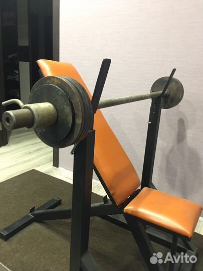 Скамья для жима со стойками и штангой бу