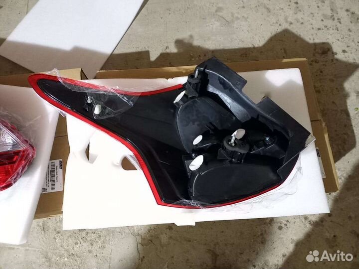 Ford focus 3 хэтчбек задний левый правый фонарь