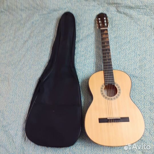 Гитара Cremona Чехия