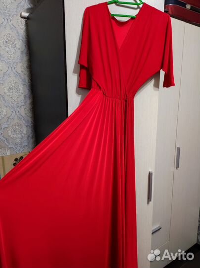 Вечернее платье в пол 42 44