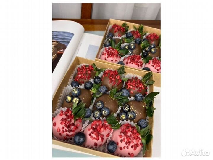 Набор клубники в шоколаде и бананы в шоколаде KLN-5483