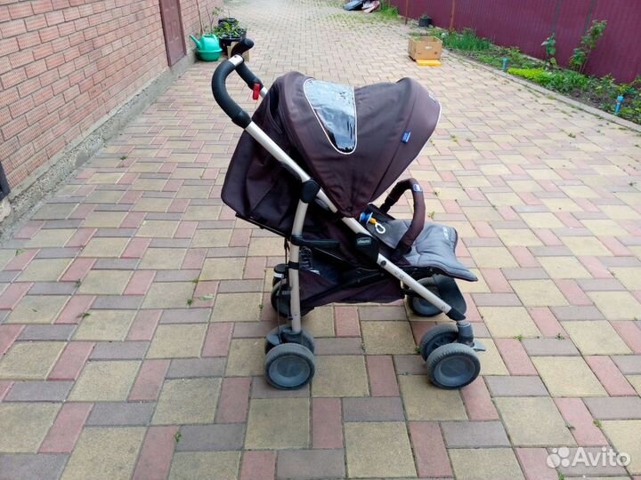 Прогулочная коляска chicco