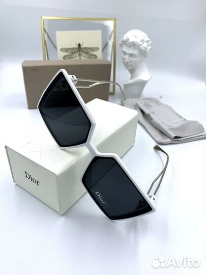 Солнцезащитные очки женские Dior белые (996)