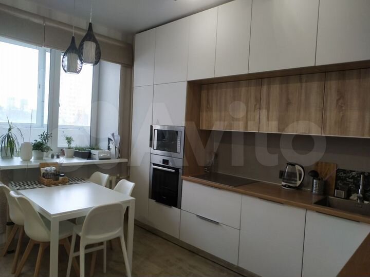 3-к. квартира, 83 м², 2/20 эт.