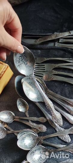 Набор вилок ложек ножей