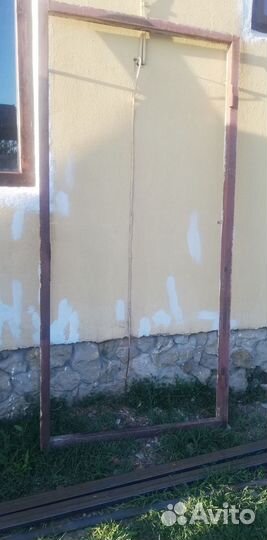 Дверь входная металлическая