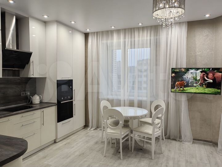 2-к. квартира, 47 м², 13/17 эт.