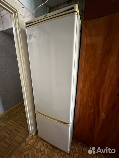 Холодильник бу