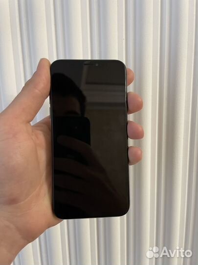 iPhone X, 64 ГБ
