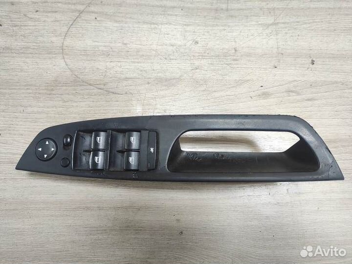 Блок управления стеклоподъемниками BMW X6 E71 с200