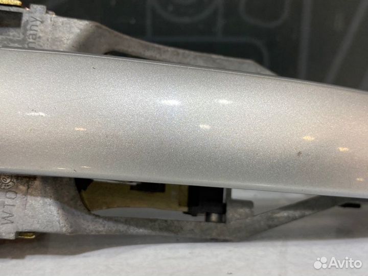 Ручка двери внешняя передняя правая Volkswagen