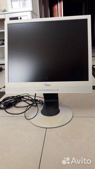 Мониторы LCD. Fujitsu-Semens Scenicview p20-2