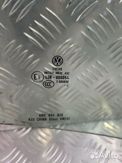 Стекло заднее правое Volkswagen Polo седан 1.6