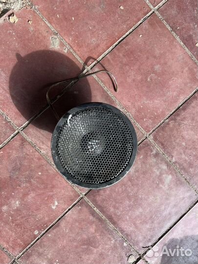 Активный сабвуфер