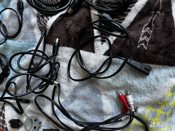 Разные провода, переходники, мышки