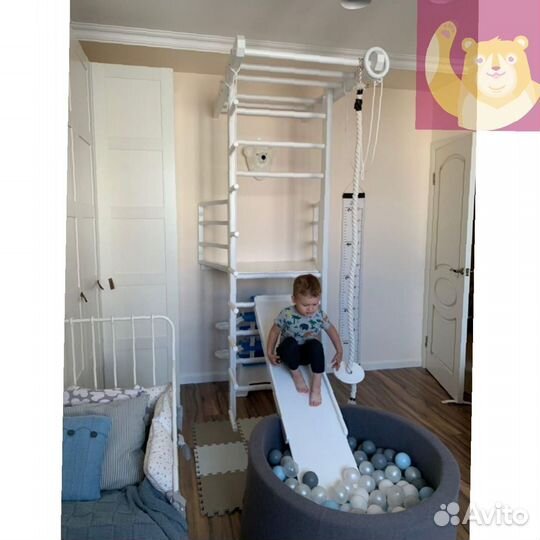 Шведская стенка с балконом