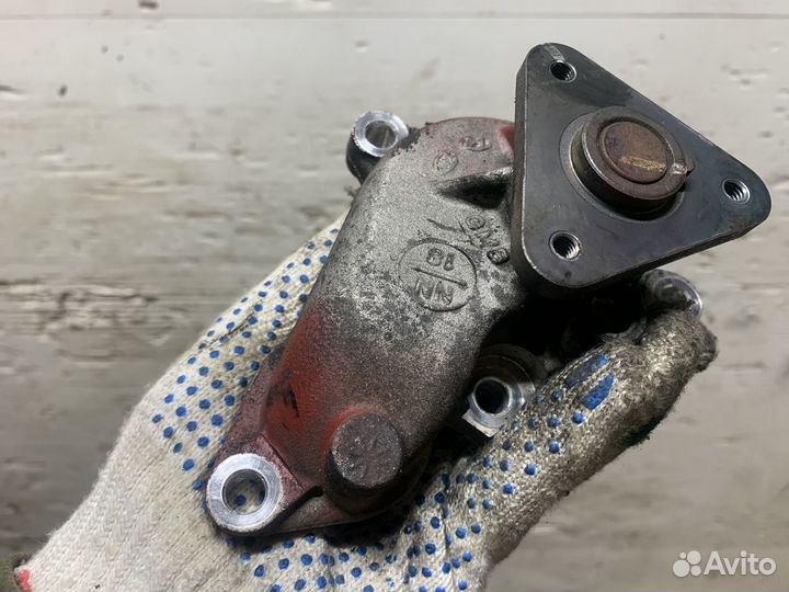 Водяной насос / помпа Hyundai 1.7 D4FD