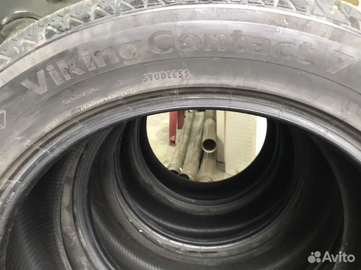Continental ContiVikingContact 7 235/55 R19 105T