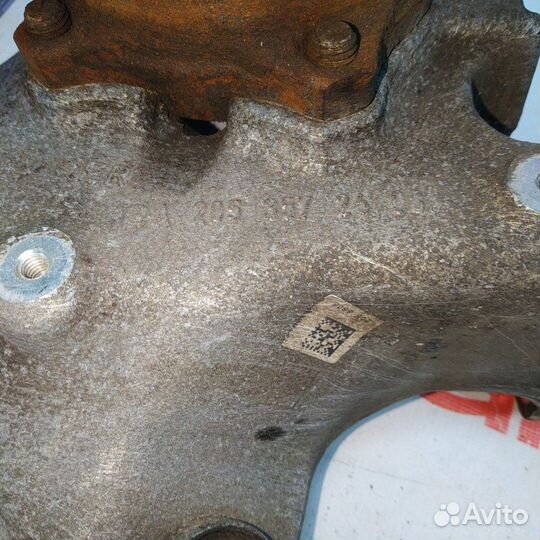 Кулак поворотный задний правый Mercedes-Benz