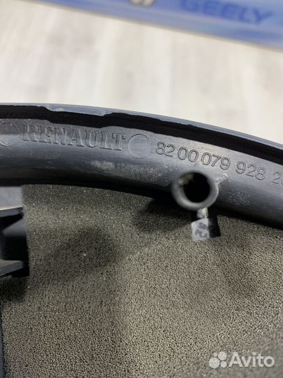 Уголок накладка зеркала внутри салона Renault mega