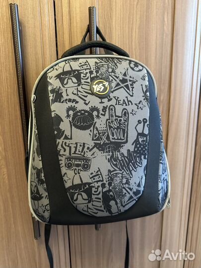 Школьный рюкзак