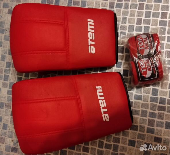 Боксерские перчатки atemi
