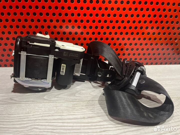 Ремень безопасности передний правый Land Rover