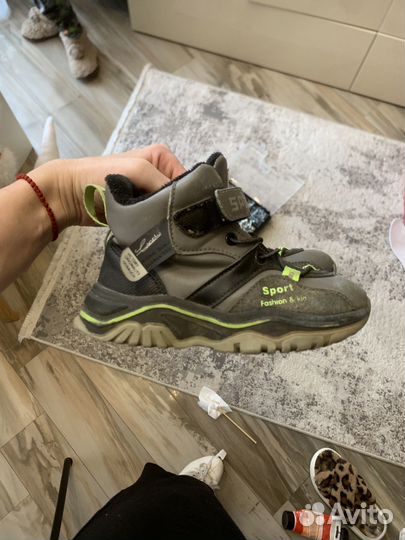 Кроссовски на мальчика 28 размер