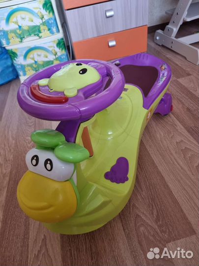 Машинка толокар каталка