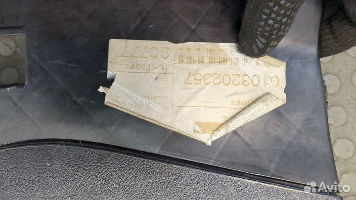 Бардачок Volkswagen Passat 5, 2003