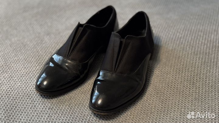 Туфли женские лаковые Armani 39 размер