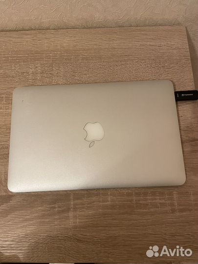 Apple MacBook Air 11 late 2010 4/128