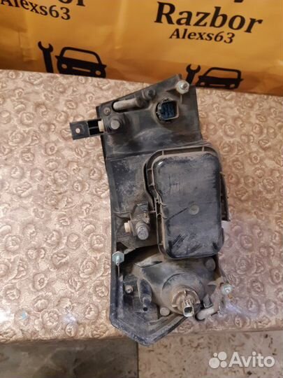 Фара передняя левая Ford Tourneo 2.0 2005