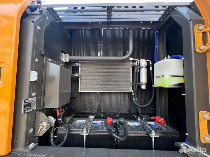 Гусеничный экскаватор Bizon 230, 2023