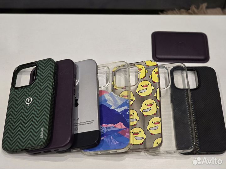 Чехлы и кардхолдер iPhone 14 Pro