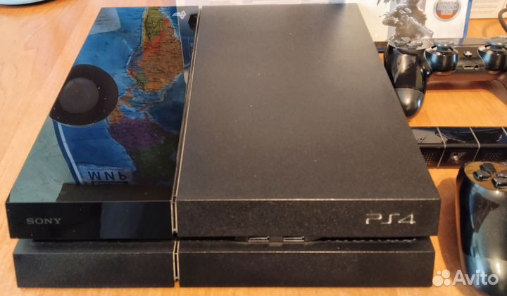 Sony PlayStation 4 + 2 Геймпада + PSCamera + Игра