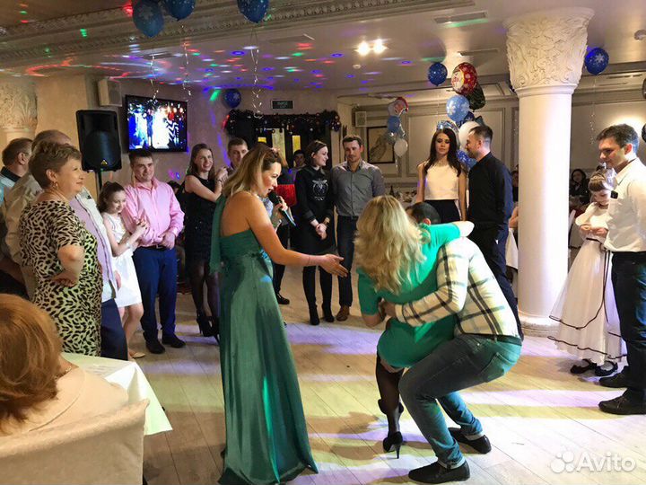 Ведущий, Диджей, Организация праздников