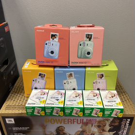 Фотоаппарат fujifilm instax mini 12 новый