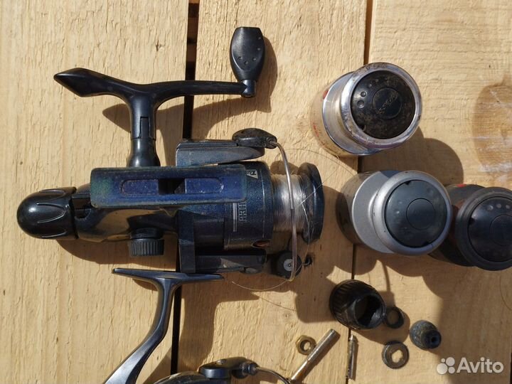 Катушки рыболовные на запчасти