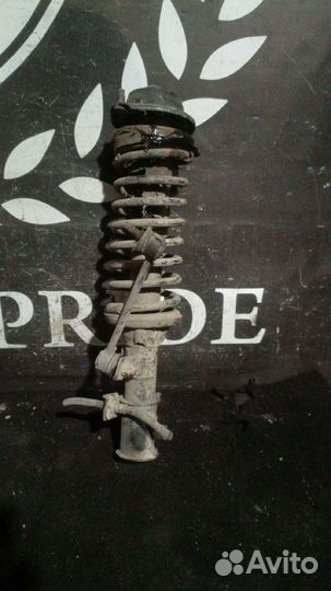 Передняя правая стойка Kia Rio