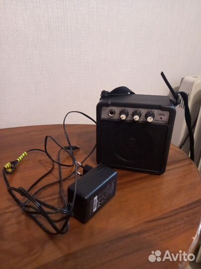 Гитарный комбоусилитель