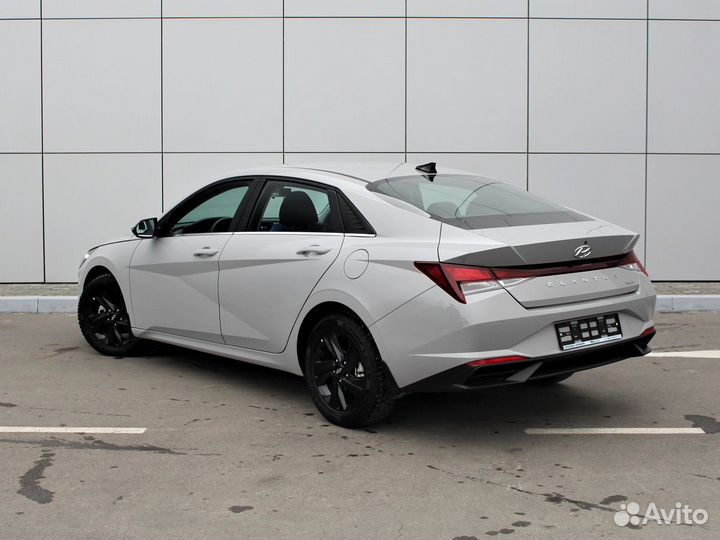 Hyundai Elantra 1.6 AT, 2021, 105 км