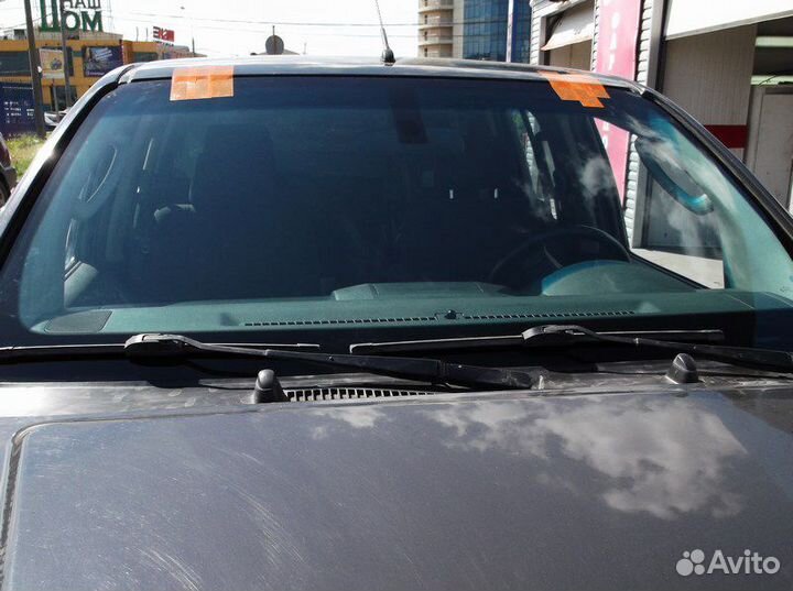 Стекло лобовое nissan navara/pathfinder/frontier